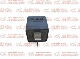 Реле света  4контакта 70A 24V MAN